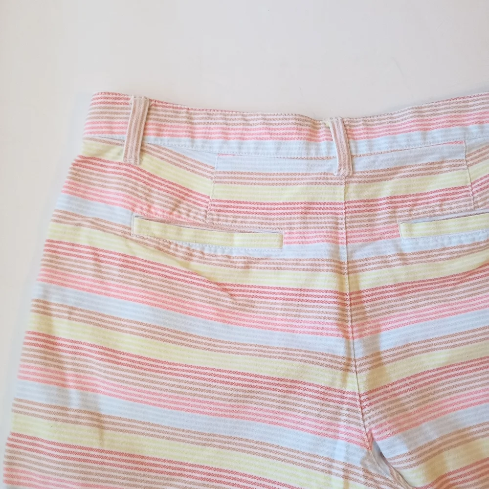 BST SOLD!GAP stripe multicolor city shorts casual size medium - Picture 6 of 6